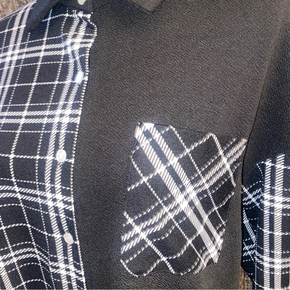 SHEIN Women’s M Oversized Color Block Black & White Plaid Button Down Shirt - Picture 5 of 12